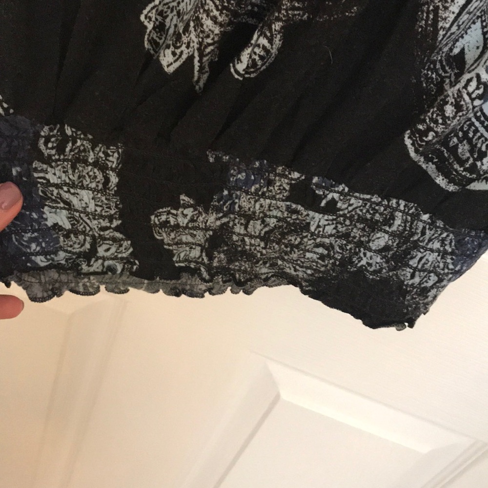 American Rag Top. - Picture 3 of 3